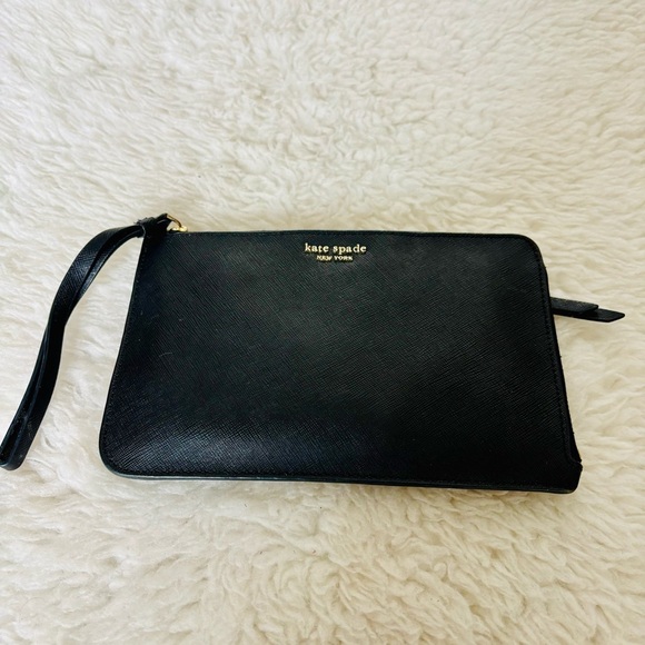 Kate Spade Black Wristlet size 8”x5”